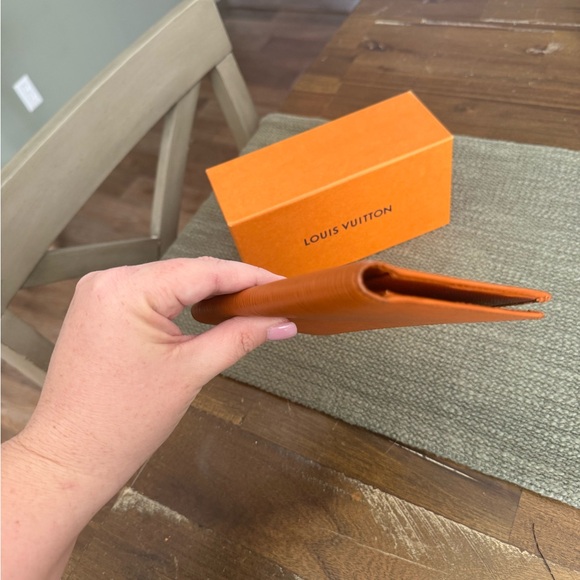 Louis Vuitton Orange Epi Leather Card Holder - Picture 4 of 5